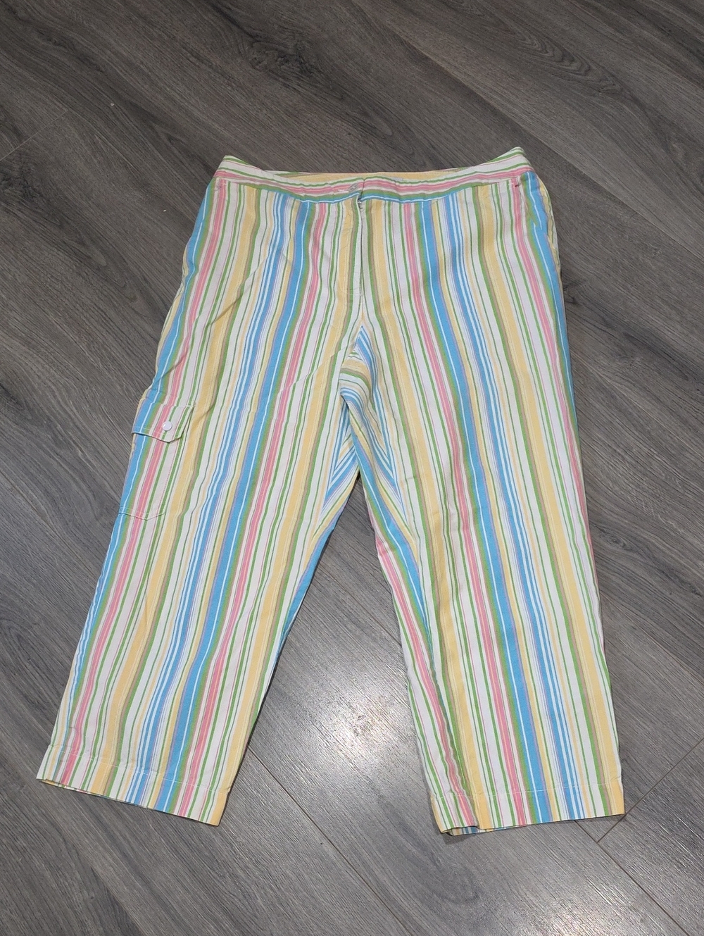 Vintage Pastel Multi-Color Striped Capri Pants